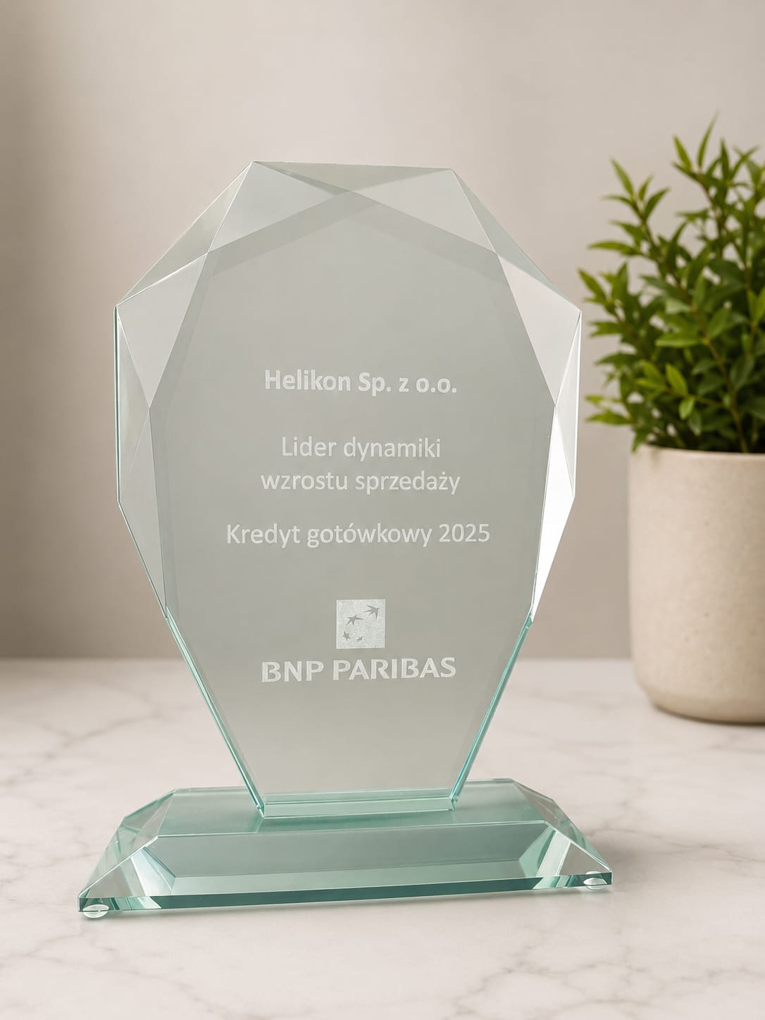 Nagroda dla Helikon od BNP Paribas – Lider dynamiki wzrostu sprzedaży Kredyt Gotówkowy 2025